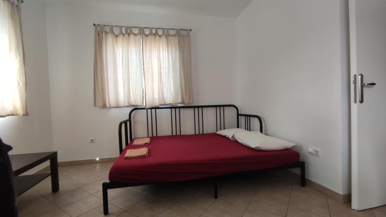 Apartments Mazuran Хвар Екстериор снимка